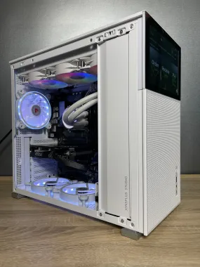 Custom Gaming PC/ i7-13700KF/ 32GB/ 1TB NVMe/ RTX 4070 SUPER